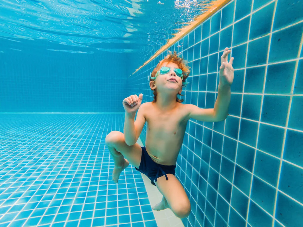 Contact Us | Call 9062 4546 | Aquafin Swim School